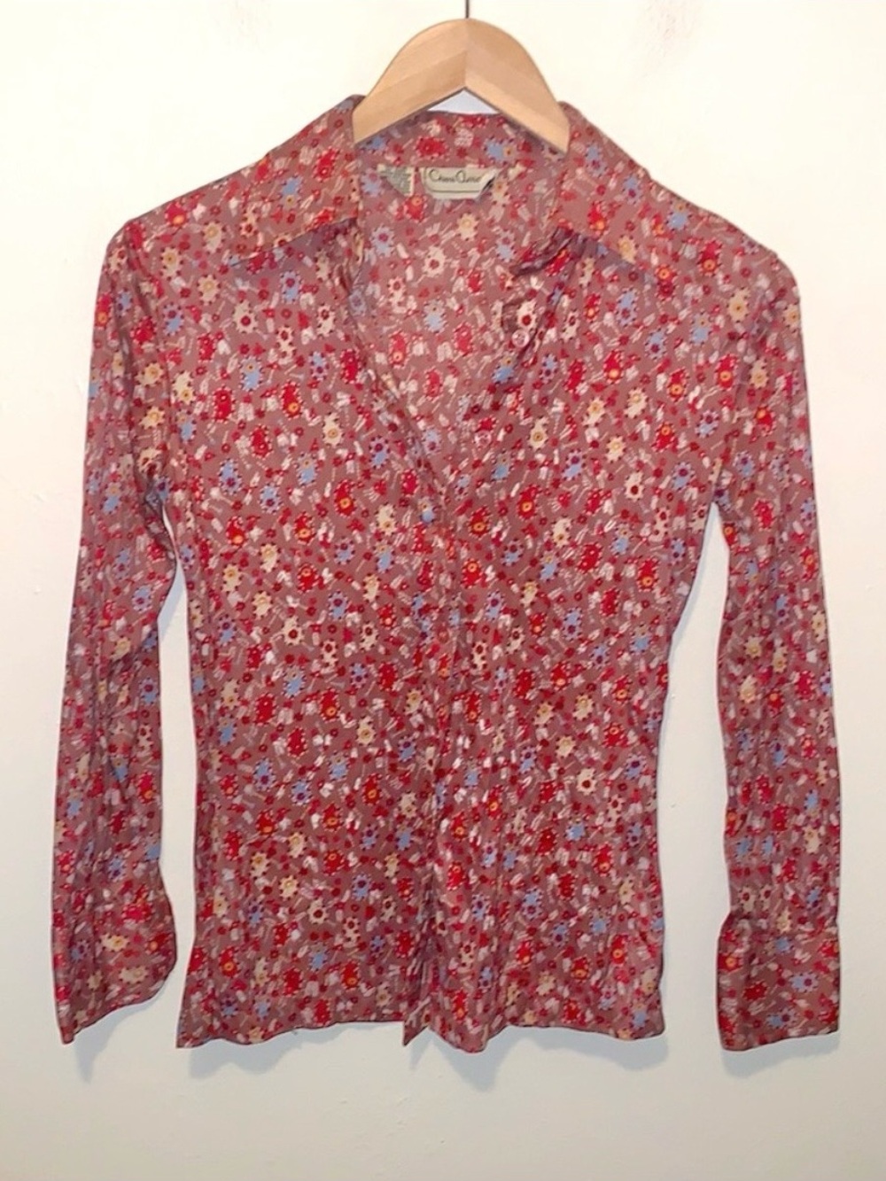 Vintage 70s Floral Paisley Dagger Collar Blouse XS/S Red Brown Ditsy Cheri Amour